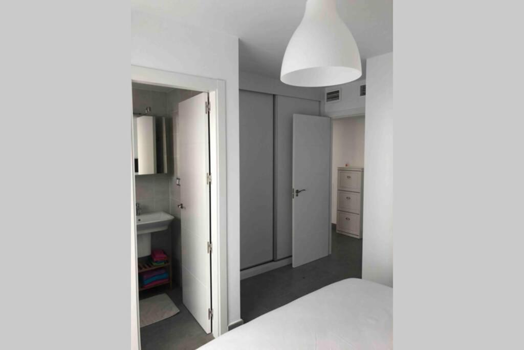 La Dorada, Sea Side Apartment Фуэнхирола Экстерьер фото
